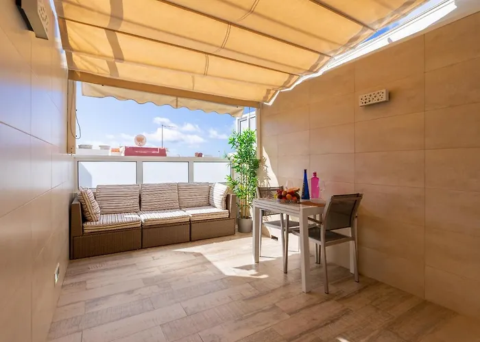 Attico Albareda 아파트